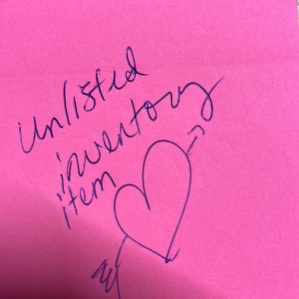 ♥️Heart this for live notices Meet your Posher, Lisa 🥳ready?